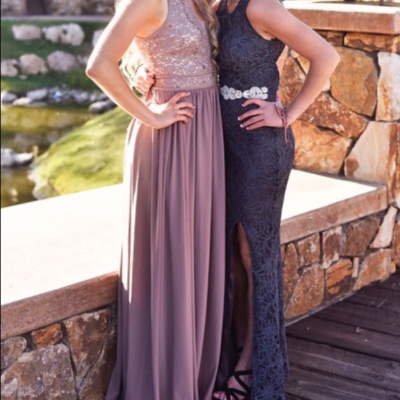 Prom dress - Picture 3 of 3